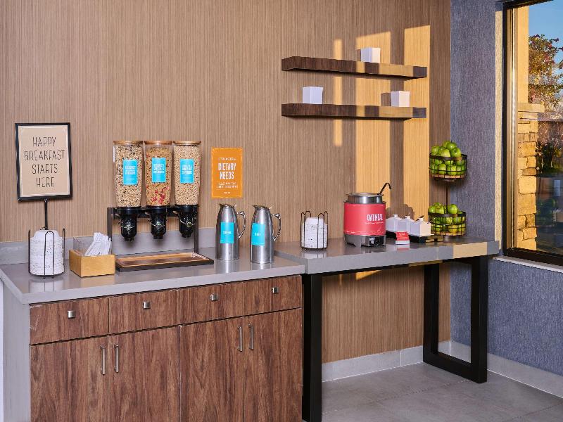 Hampton Inn Anchorage image