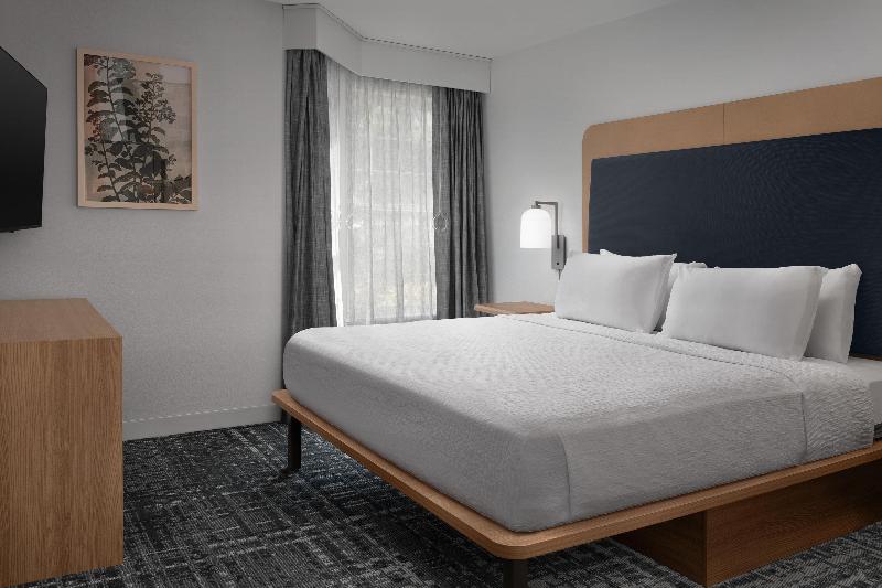 Homewood Suites by Hilton Vancouver-Portland image