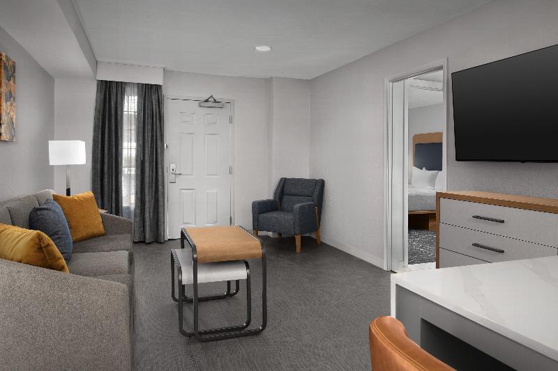 Homewood Suites by Hilton Vancouver-Portland image