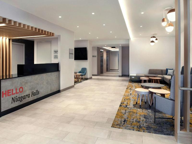Ramada by Wyndham Niagara Falls by the River