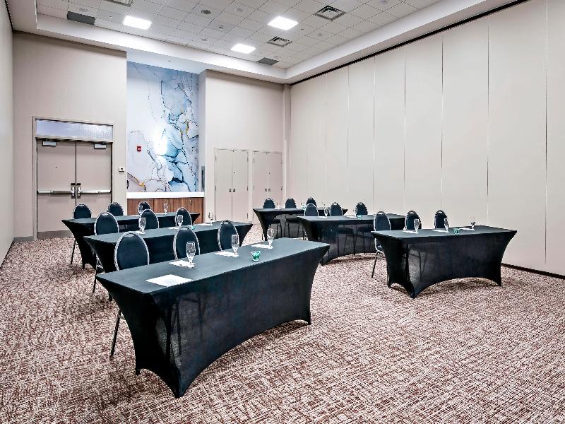 Hilton Garden Inn Ottawa Airport image