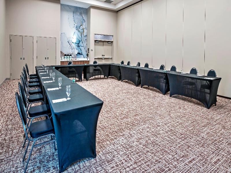 Hilton Garden Inn Ottawa Airport image