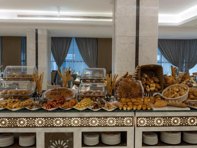 Maien Taiba Hotel — view