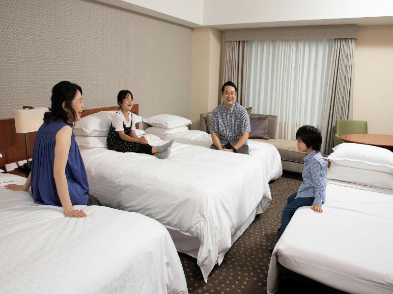 Yokohama Bay Sheraton Hotel And Towers image