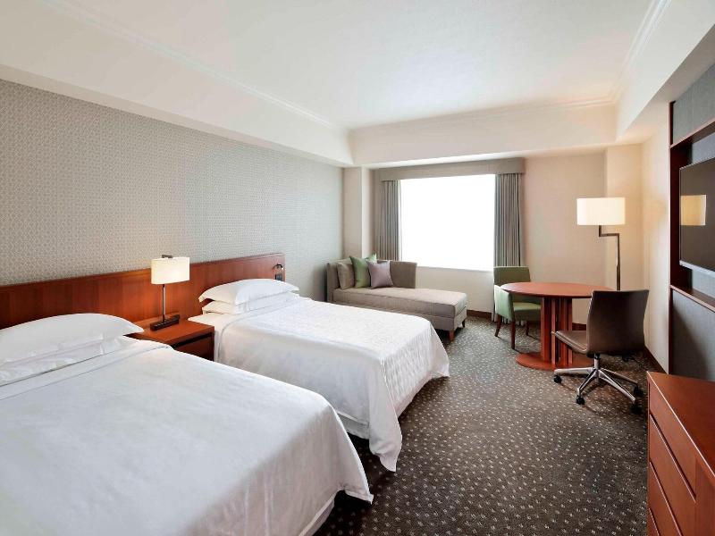 Yokohama Bay Sheraton Hotel And Towers image
