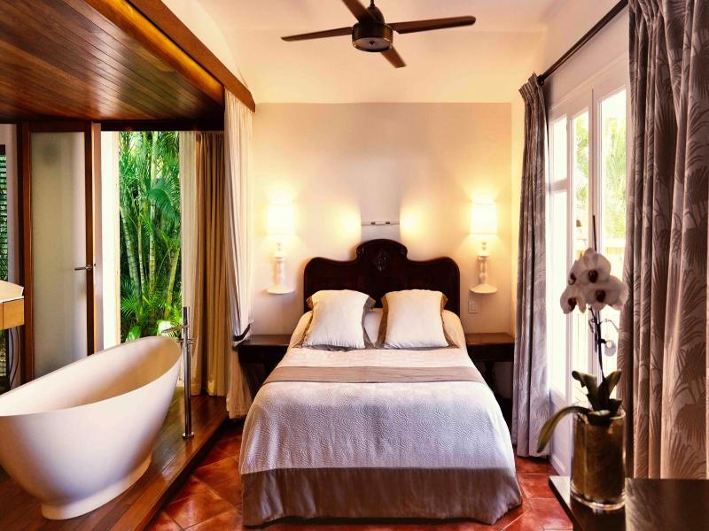 Blue Margouillat Seaview Hotel image