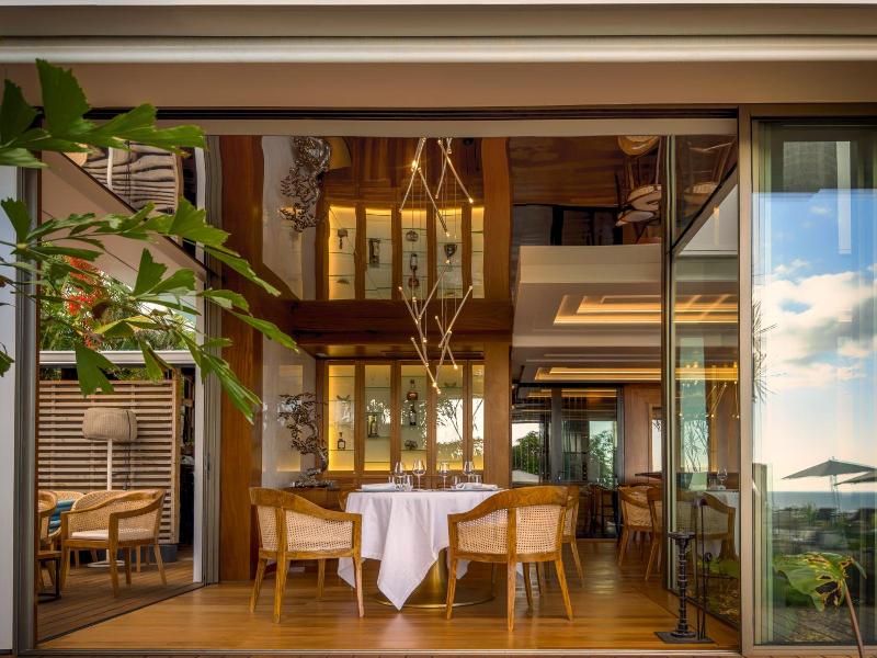 Blue Margouillat Seaview Hotel image