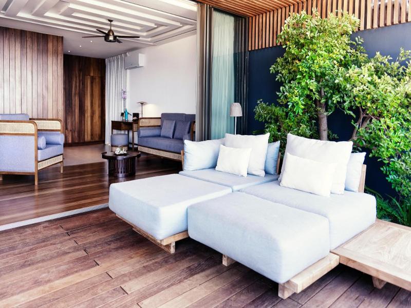 Blue Margouillat Seaview Hotel image