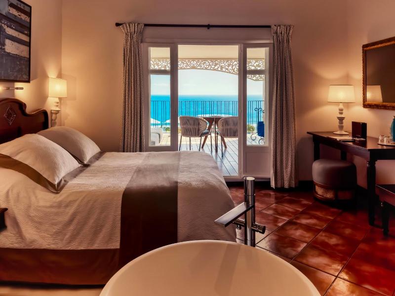 Blue Margouillat Seaview Hotel image