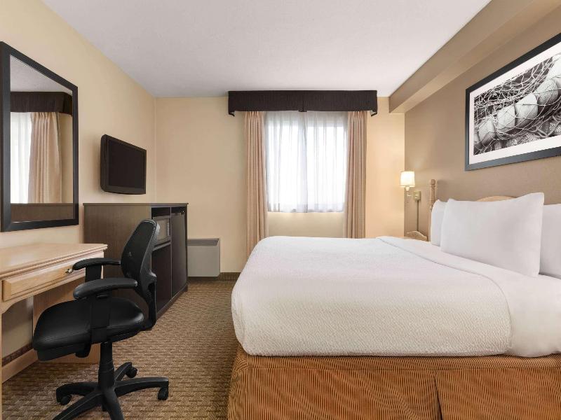 Travelodge Suites by Wyndham Moncton image