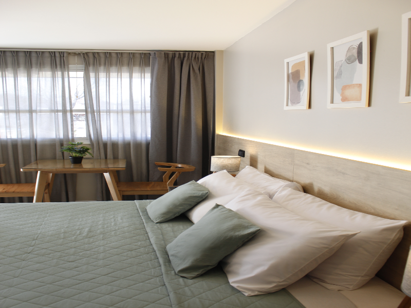 Soltigua Apart Hotel Mendoza image