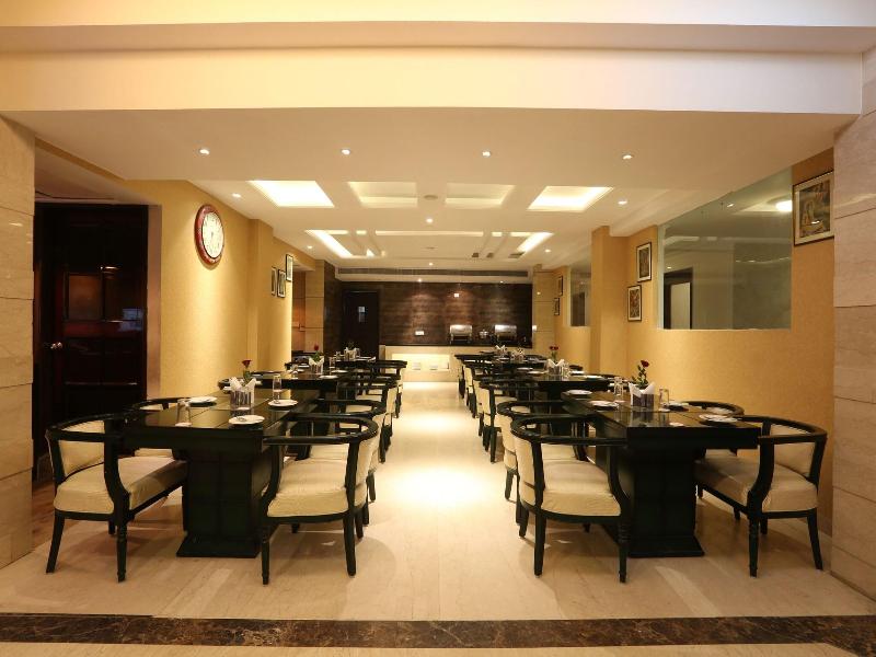 Airport Hotel Waves image