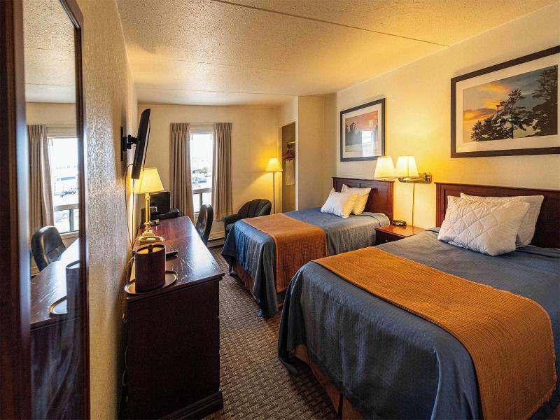 Travelodge by Wyndham Red Deer