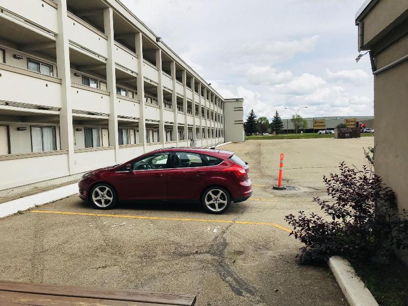 Travelodge by Wyndham Red Deer