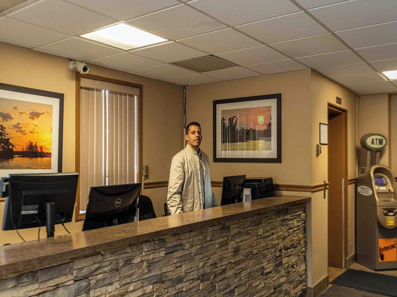 Travelodge by Wyndham Red Deer