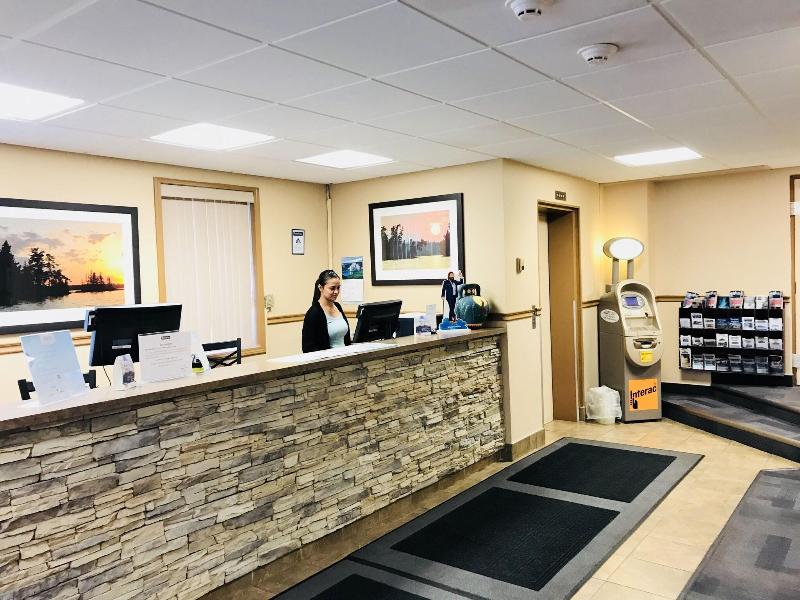 Travelodge by Wyndham Red Deer