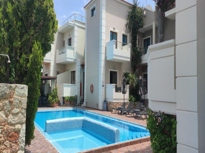 Theros Hotel — general view