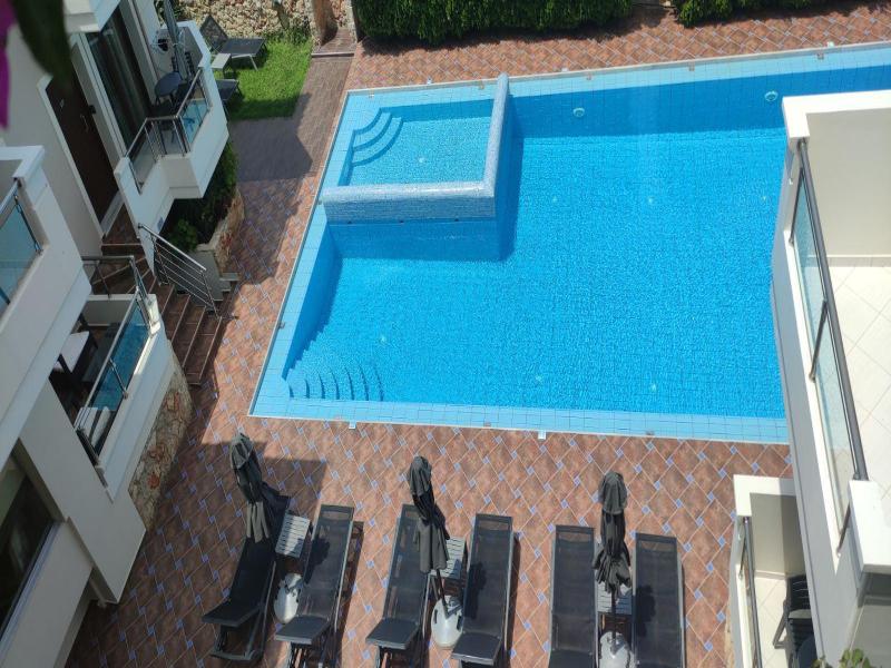 Theros Hotel image