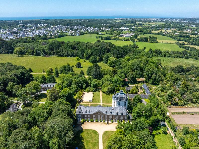 Residence Odalys Le Chateau de Keraveon image