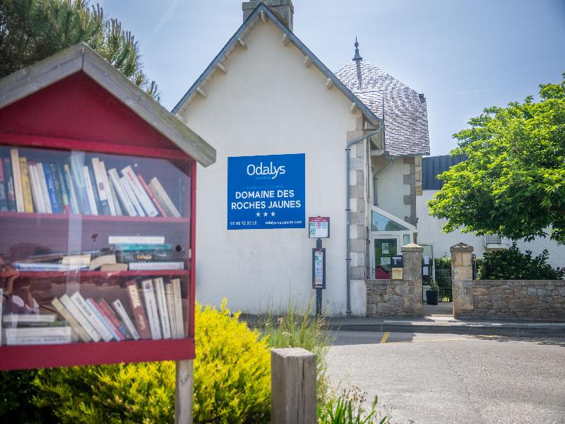 Résidence Odalys Domaine des Roches Jaune image