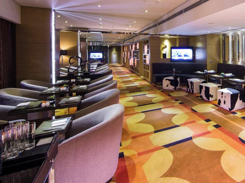 Renaissance Chengdu Hotel 