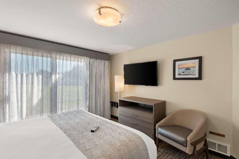 Best Western Inn at Face Rock image