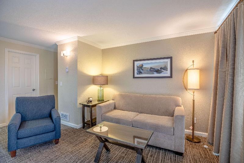Best Western Inn at Face Rock image