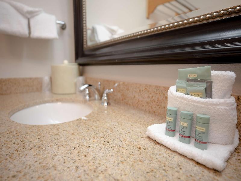 Best Western Inn at Face Rock image