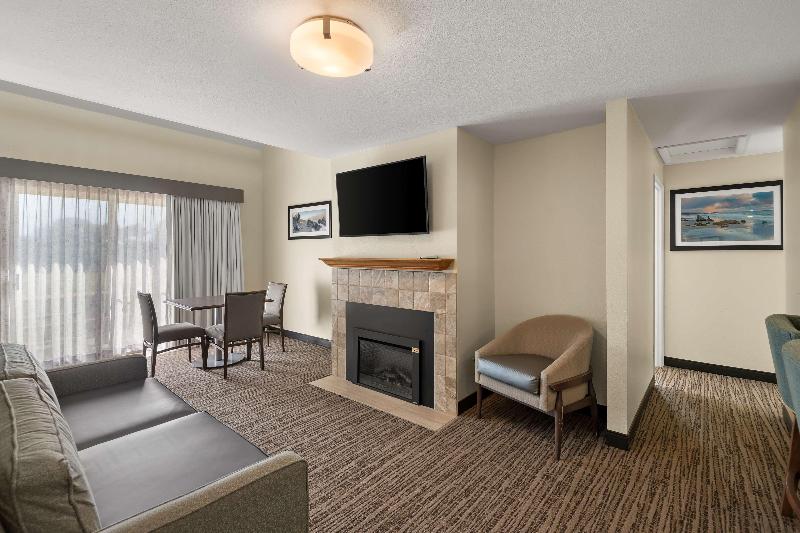Best Western Inn at Face Rock image