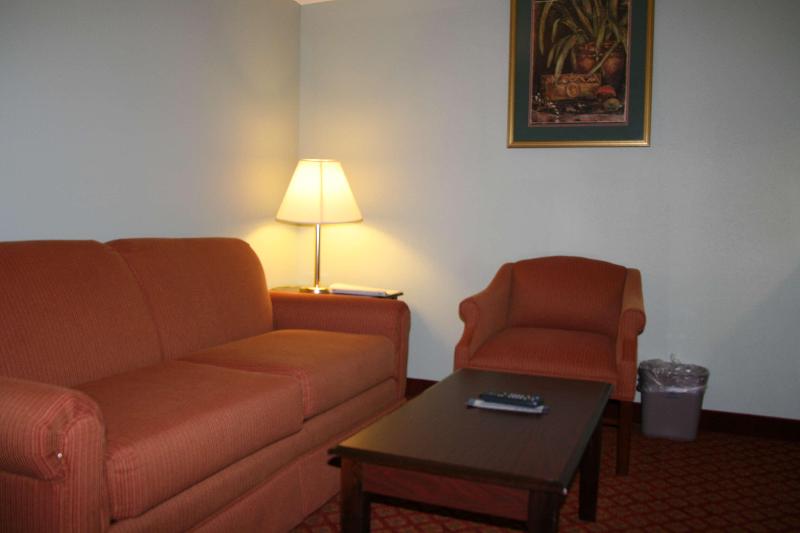 Hampton Inn Hillsville image