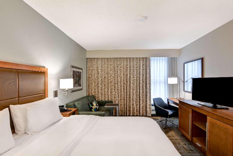 Hampton Inn State College image