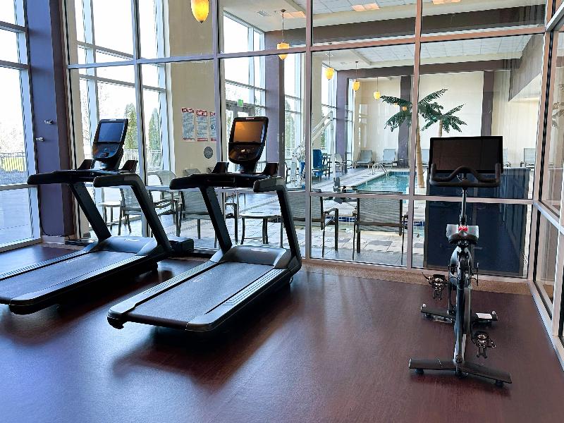 DoubleTree by Hilton Bay City - Riverfront image