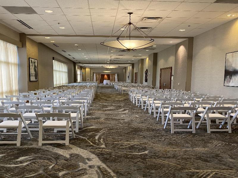 DoubleTree by Hilton Bay City - Riverfront image