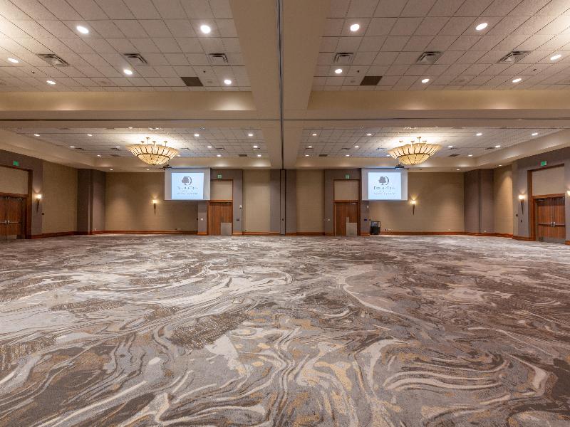 DoubleTree by Hilton Bay City - Riverfront image