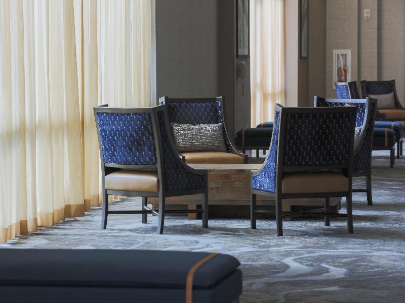 DoubleTree by Hilton Bay City - Riverfront image