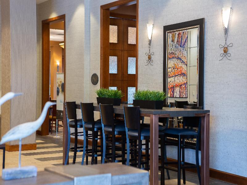 DoubleTree by Hilton Bay City - Riverfront image