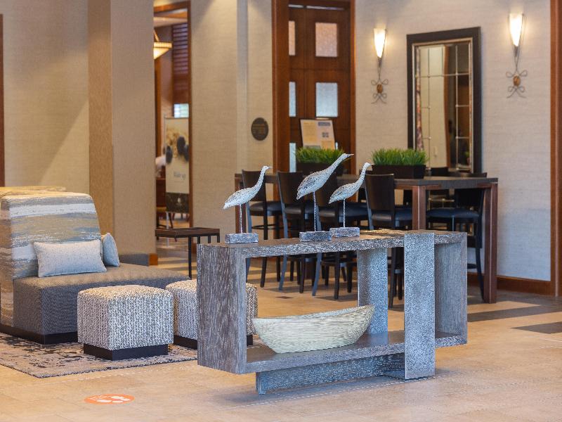 DoubleTree by Hilton Bay City - Riverfront image