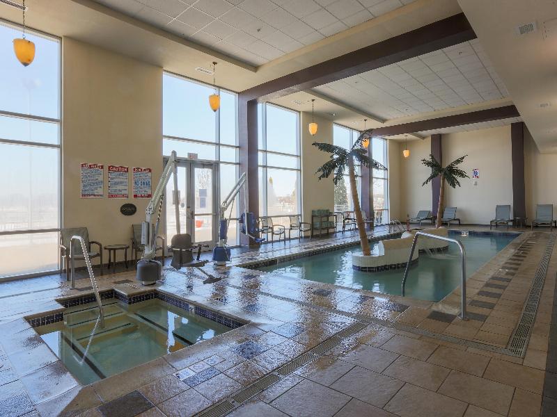 DoubleTree by Hilton Bay City - Riverfront image