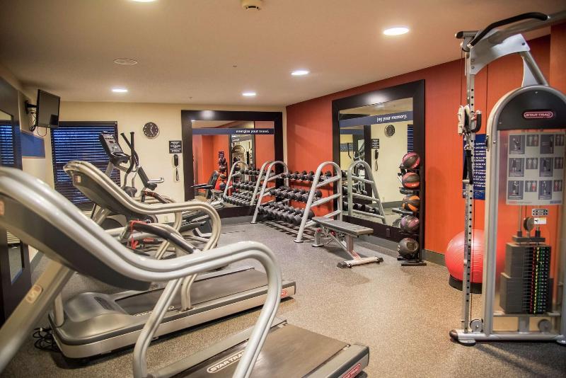 Hampton Inn By Hilton Muskegon image