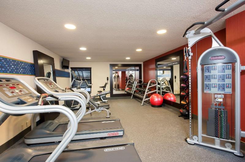 Hampton Inn By Hilton Muskegon image