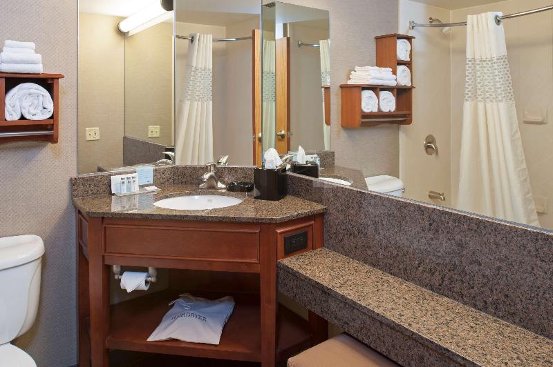 Hampton Inn By Hilton Muskegon image