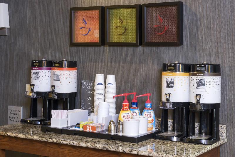 Hampton Inn Midland image