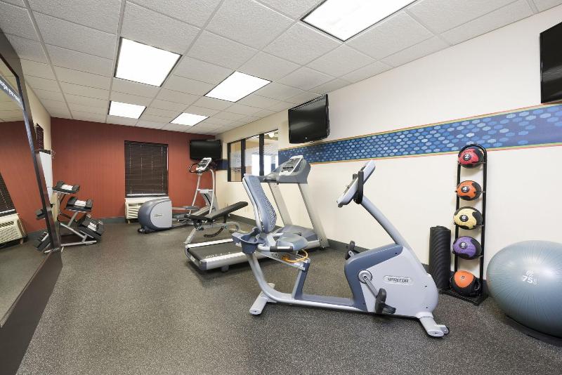 Hampton Inn Midland image