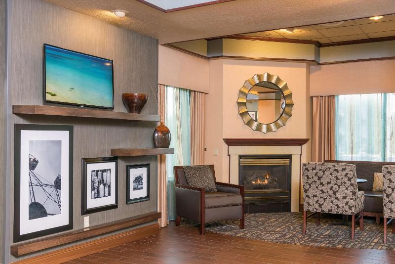 Hampton Inn Midland image