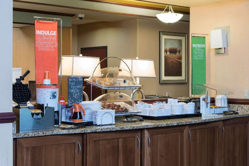 Hampton Inn Midland image