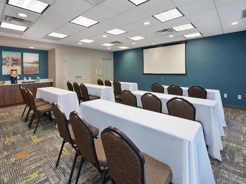 Hampton Inn & Suites St. Cloud, MN image