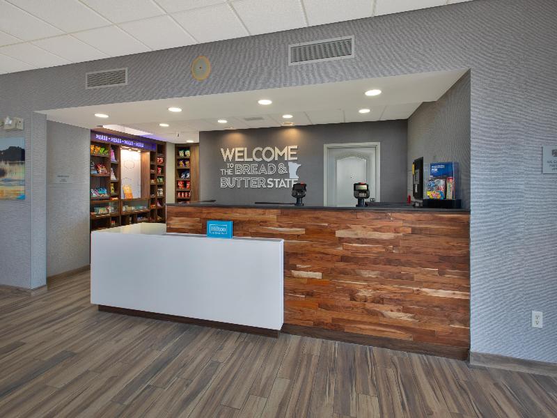 Hampton Inn & Suites St. Cloud, MN image
