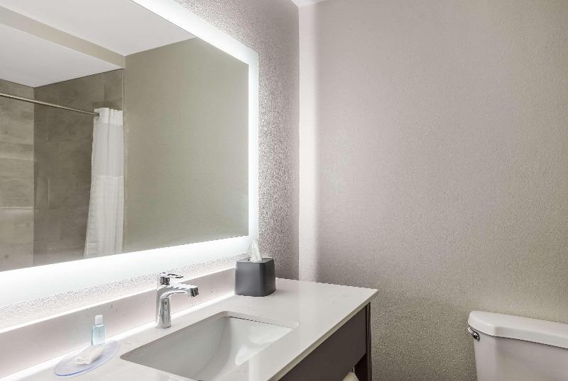 MainStay Suites Bourbonnais - Kankakee image