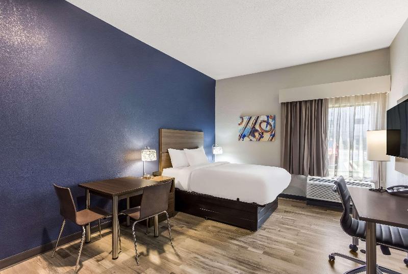 MainStay Suites Bourbonnais - Kankakee image