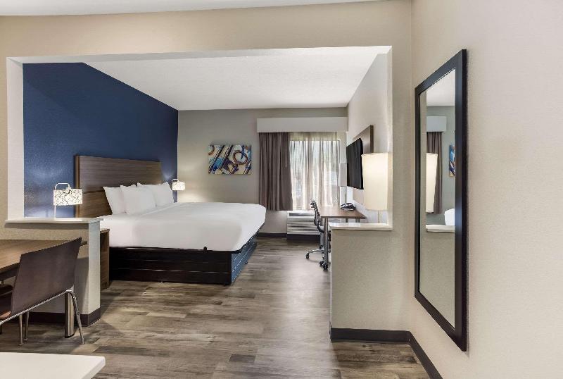 MainStay Suites Bourbonnais - Kankakee image